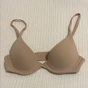 SKIMS fits everybody tshirt bra